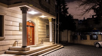 Atropat Palace Hotel,,4 star