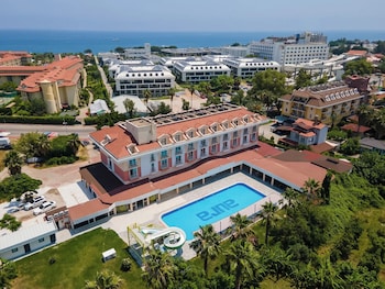 pera aura resort hotel and spa all inclusive