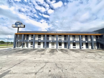 Airport Inn