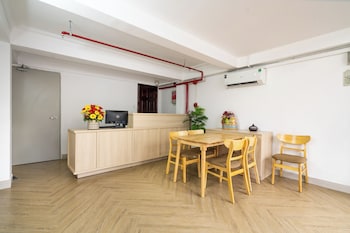 chill hill hotel and home