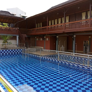 grand malaka ethical hotel