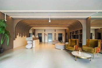 Vogue | Al Serh Residences Near Circle Mall Jvc,,0 star