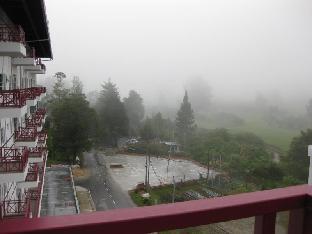 iris house resort and apartment