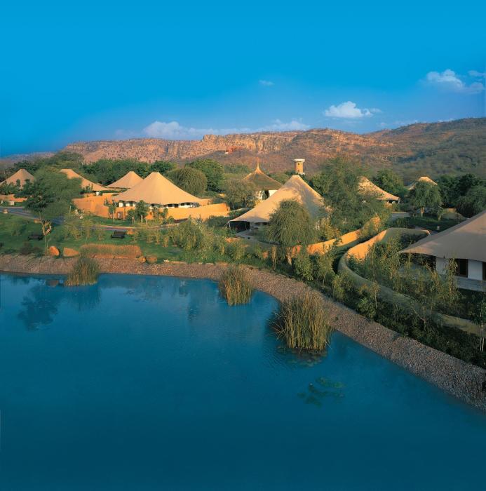 the oberoi vanyavilas wildlife resort ranthambore