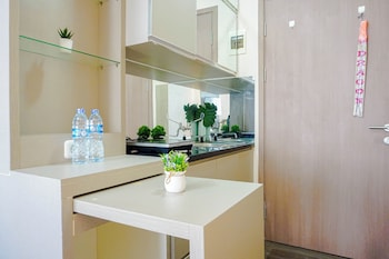 cozy and warm studio at podomoro golf view apartment