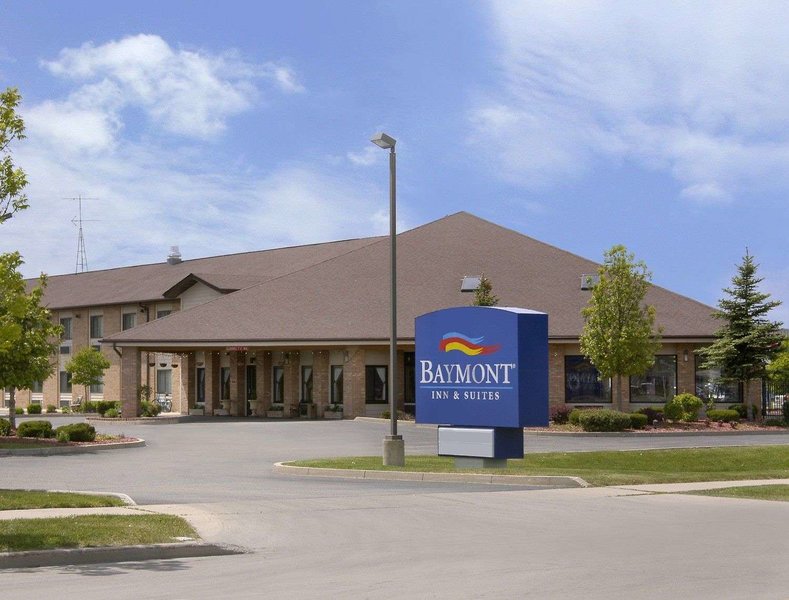 Baymont By Wyndham Whitewater,Walworth>>Fort Atkinson,2.5 star