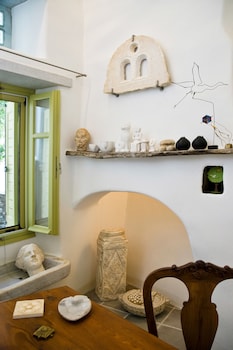 Crossroads Inn,Mykonos>>Isternia,3 star