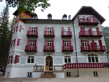 Hotel Croda Rossa,Carbonin>>Bolzano,3 star