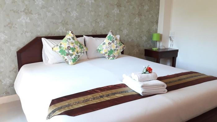 chumphon travelodge hotel
