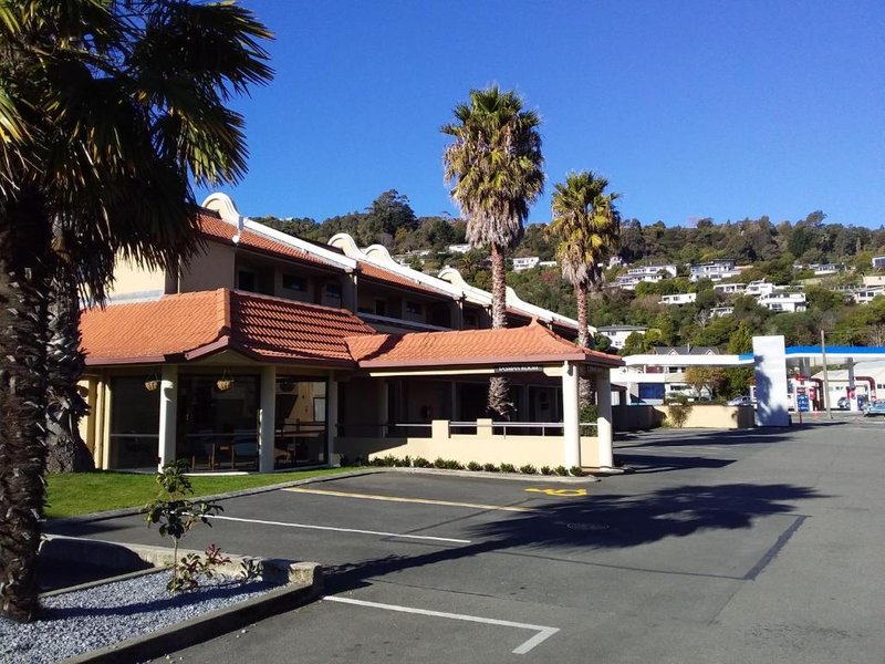 the beachcomber hotel