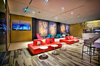 fx inn kaohsiung zhonghua road branch