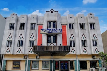 hotel o near mall ciputra formerly aloha inn