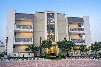 hotel shree sadhna