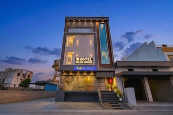 Fabhotel Golden Sapphire,Shop No: 80/354 Near Giri Marg, Mansarover,3 star