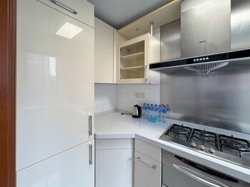 tyms 3br 2ba apt gubei fully furnished