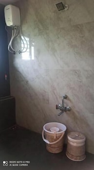 Royal Home Stay,,2 star
