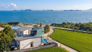 Suncheon Haru Saenggak Private Pool Vill,,3 star
