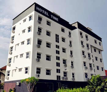 hotel time melaka