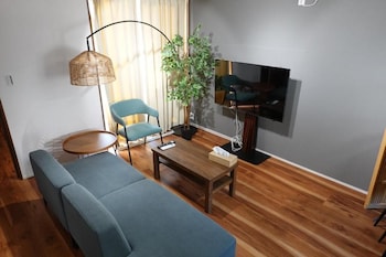 Hook House Stay,,3 star