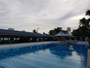 Riverview Resort & Conference Center,On A River,3.5 star