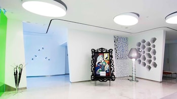 Royal Hotel Group Central Park Branch,In Kaohsiung (Cianjin District),4 star