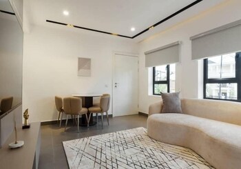 The Urbanest,,3 star