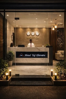 hotel taj elevate