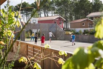 Le Domaine Des Grands Lacs - Vacancéole,Bordeaux>>Biscarrosse,3 star