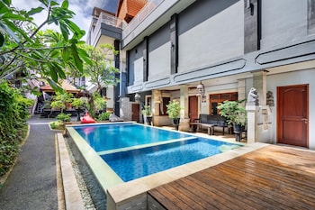 collection o dukuh segara guest house