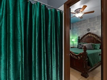 fully themed harry potter getaway close disney 3 bedroom townhouse