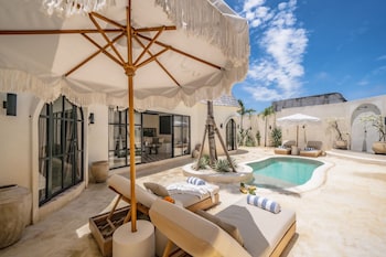 savili villas nyang nyang
