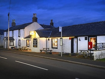 The Farmers Inn,Clarencefield>>Carrutherstown,2 star