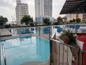 manila bay view mansion malate by carnivale inn
