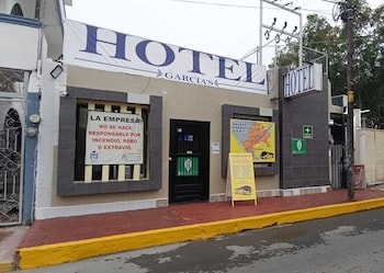 Garcia's Suites Y Hotel Alameda,,2 star