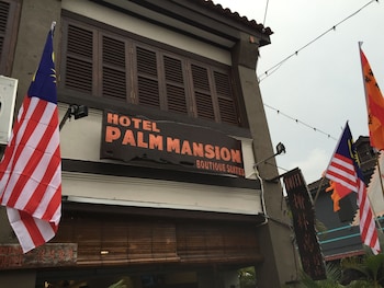 palm mansion boutique suites by moxy