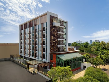 elais by artotel