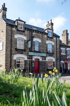 Cherry Tree Inn,,3 star