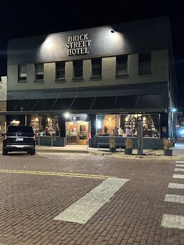 brick street hotel