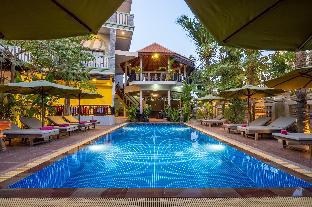 reveal angkor hotel