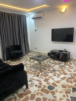 weena hotel and resort