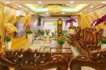 hotel airport mtt