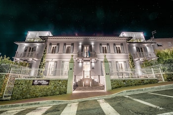 villa liberty boutique hotel design art and relais