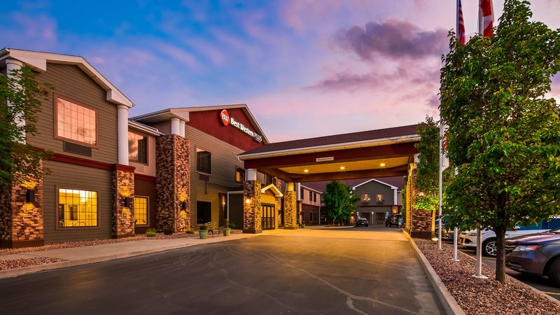 Best Western Plus Victor Inn & Suites