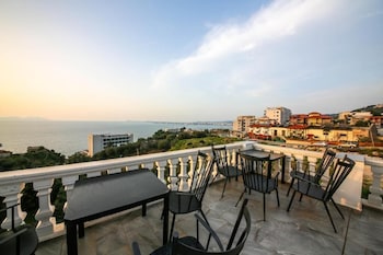 Tonis Rooms Vlore,,2 star