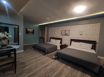 Nikita's Place Hotel,Mimaropa>>Calapan,2.5 star