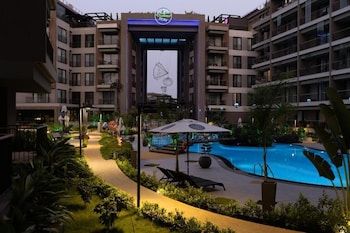 diamond in city by wow property