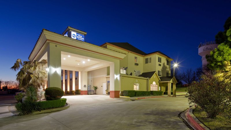 best western roanoke inn and suites