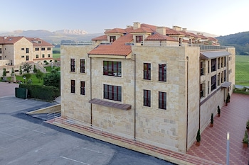 Apartamentos Spa Villa Pasiega