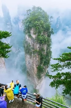 zhangjiajie southgate flower garden lodge at the park entrance