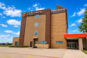 La Quinta Inn And Suites By Wyndham Corpus Christi I-37 Nw,,3 star
